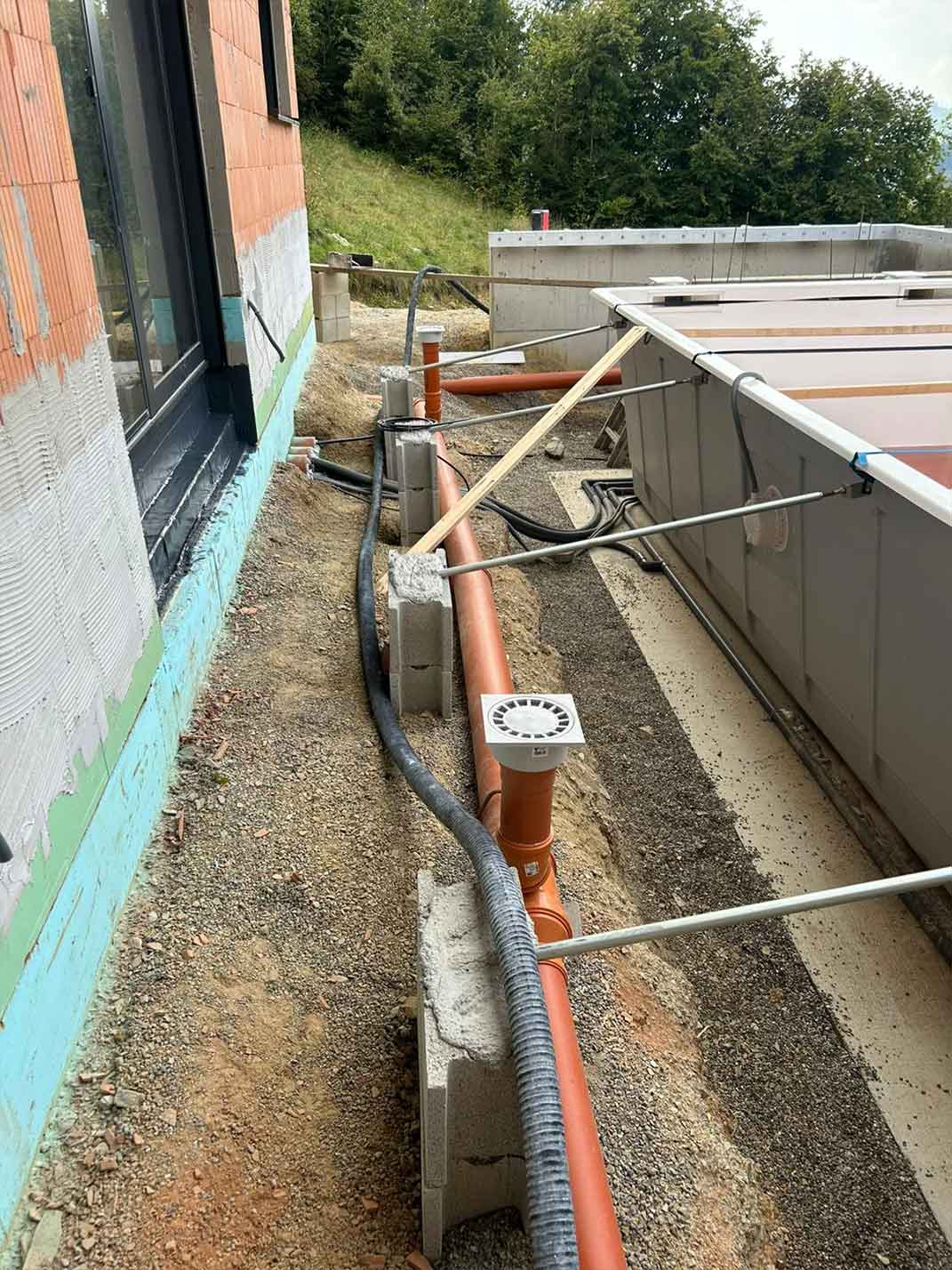 Poolhinterfüllung